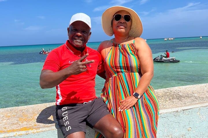 Montego Bay Shopping & Sightseeing Guided Tour: Hip Strip, Dead End Beach & Sam Sharpe Square photo 3