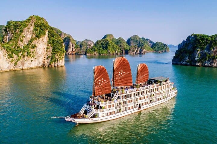 2-Day Arcady Cruise: Ha Long Bay Overnight with Kayaking & Cave Visit photo 3