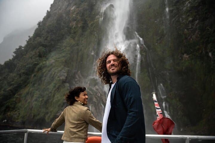 Milford Sound Nature Cruise: Day Trip from Queenstown or Te Anau