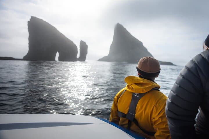 Photography Boat Tour in Vágar: Drangarnir, Tindhólmur & Múlafossur photo 2