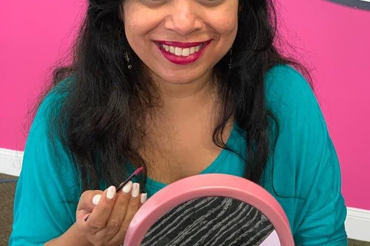 custom-lipstick-and-lip-gloss-workshop-raleigh photo 5