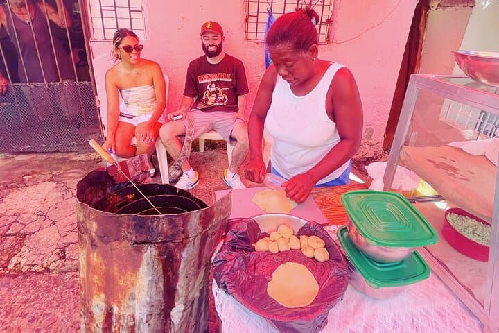 Santo Domingo Neighbourhood Tour: Authentic Local Walking Experience photo 5