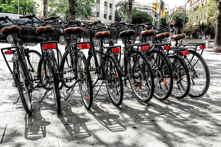 Barcelona Bike Rental with Free Home Delivery — Classic & E‑Bikes photo 4
