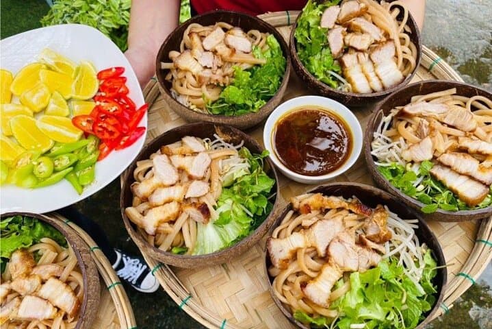 Hoi An Basket Boat, Lantern Making & Cooking Class on the Thu Bon River