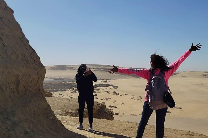 Faiyum Oasis Day Trip: Wadi El Rayan, Qarun Lake & Wadi Al-Hitan Whale Valley photo 4