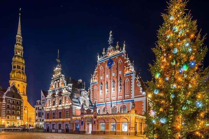 Christmas in Český Krumlov: Private Festive Walking Tour photo 2