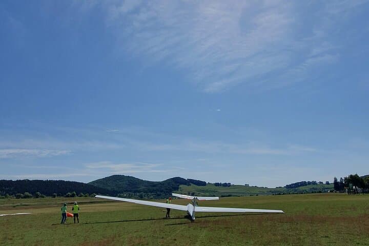 Glider Flight Over Transylvania: Soaring High Near Brașov photo 6