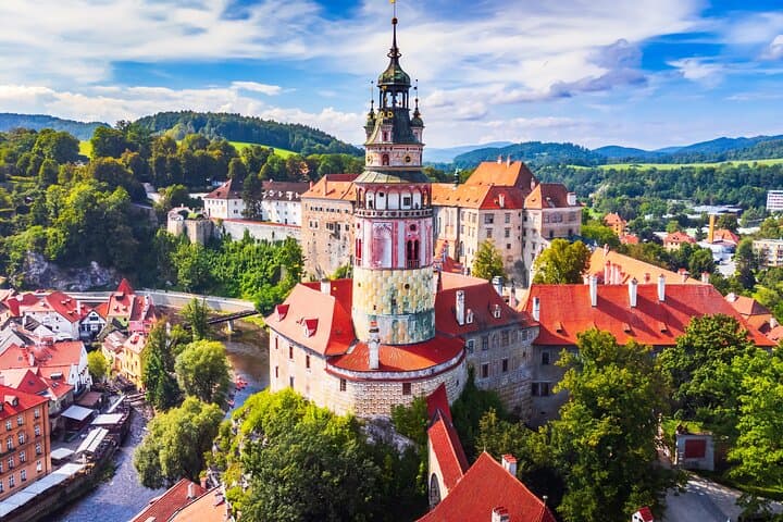 Prague to Cesky Krumlov Private Full-Day Tour — Castle, Old Town & Budweiser Brewery photo 3