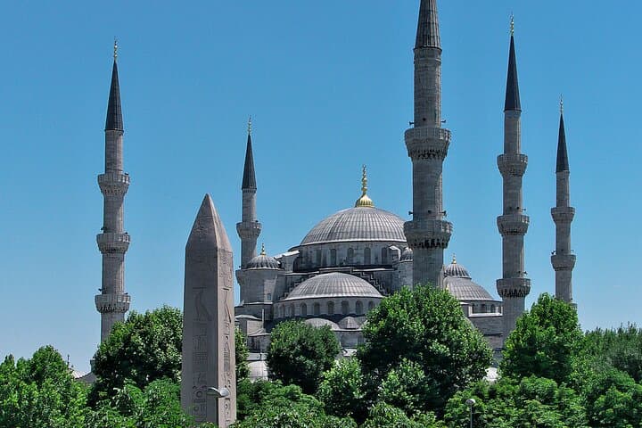 Blue Mosque Expert-Led Tour: Sultanahmet Walking Experience photo 3