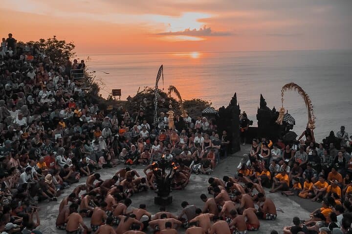 Uluwatu Sunset & Kecak Dance with Jimbaran Seafood Dinner — Half-Day Bali Evening Tour photo 3