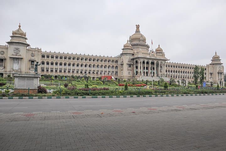 Bangalore Full-Day Private City Tour: Lalbagh, Palaces & Markets photo 2