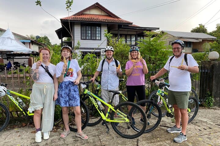 Half-Day Heritage Bike Tour in Kuching — Explore Old Town, Riverside Villages & Street Food