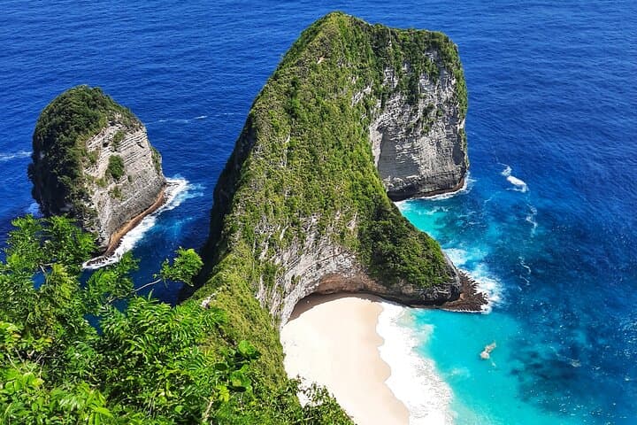 One-Day West Nusa Penida Tour from Bali — Kelingking, Broken Beach & Crystal Bay photo 1