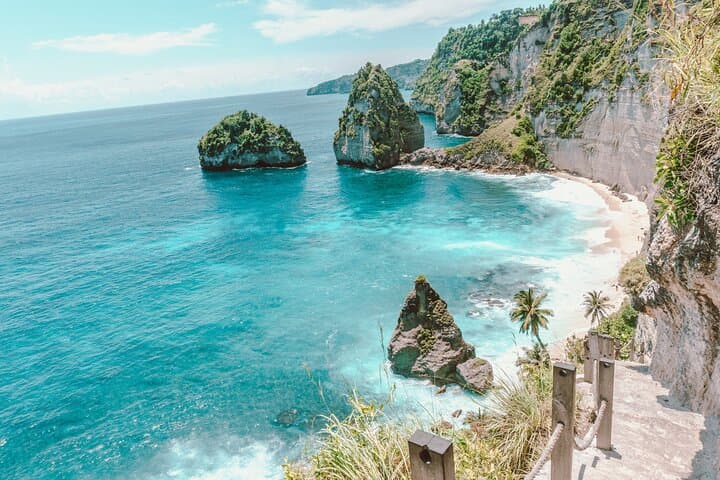 Nusa Penida Private Tour: Kelingking, Diamond Beach & Molenteng Tree House photo 2