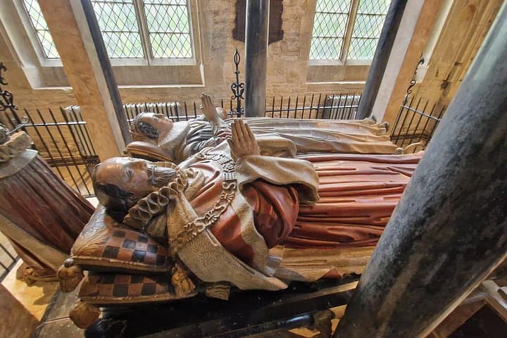 Essential Cotswolds Day Tour: Market Towns, Thatched Villages & Minster Lovell photo 4