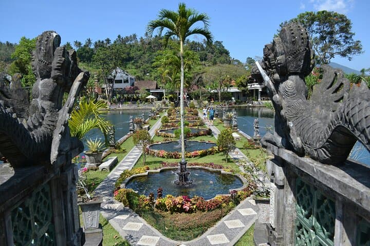 Gate of Heaven to Blue Lagoon: Bali Day Trip with Lempuyang Temple & Private Snorkel photo 4
