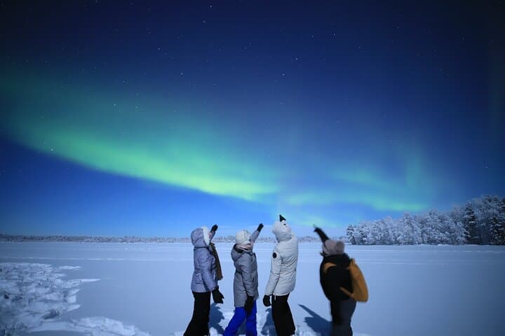 Levi Aurora Borealis Tour: Stargazing on a Frozen Lake photo 5