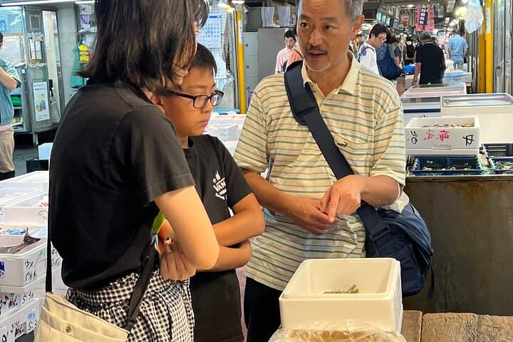 Yokohama Fish Market Tour: Learn Sushi-Grade Fish with a Licensed Guide photo 4