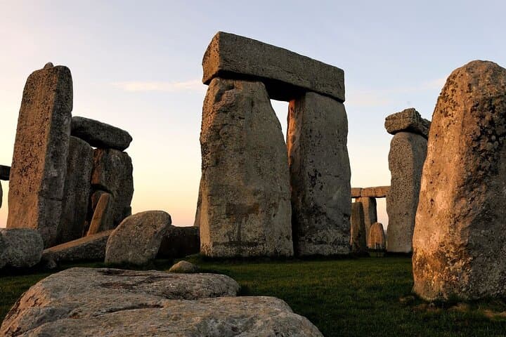 Stonehenge and Windsor Private Day Tour: From Prehistoric Stones to Royal State Apartments photo 5