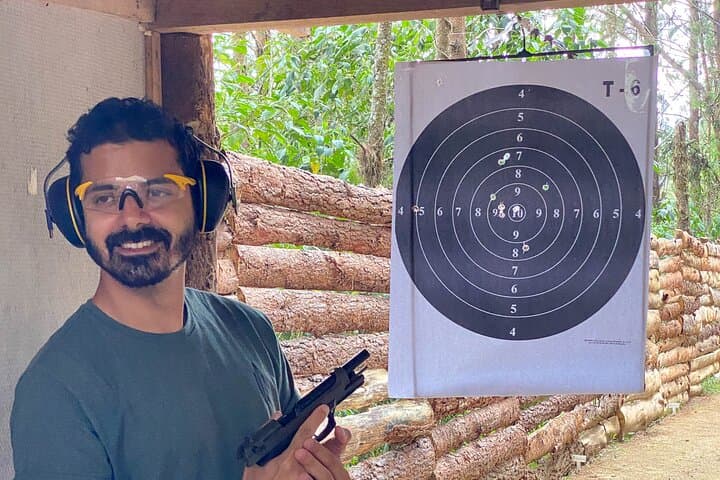Medellin Shooting Range Adventure: Guided Firearms Experience in Colombia photo 5
