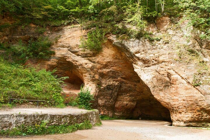 Private Sigulda and Turaida Day Tour from Riga — Castles, Caves & Gauja Valley photo 2