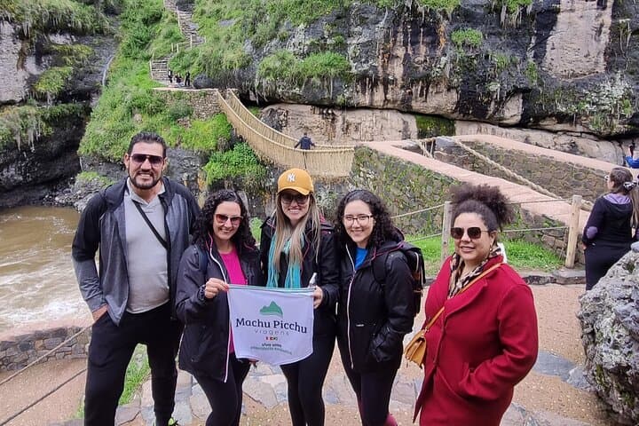 Qeswachaka Inca Bridge: Full-Day Cultural Trek from Cusco