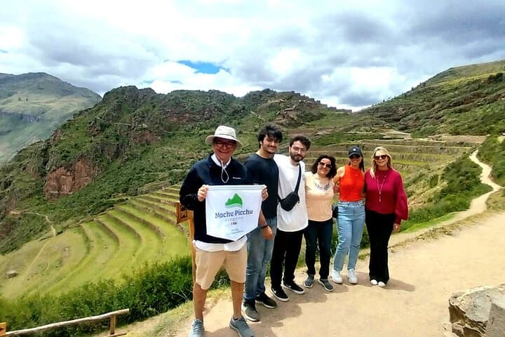 Sacred Valley VIP Private Tour: Chinchero, Moray, Maras & Ollantaytambo Day Trip photo 2
