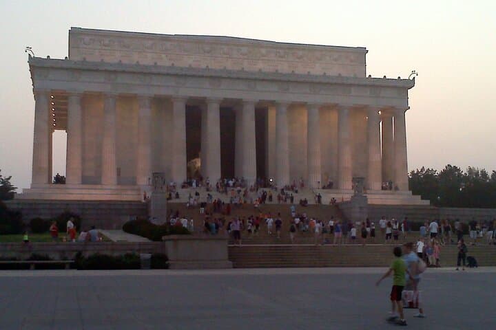 Small-Group DC Day Tour: National Mall & Memorials in a Semi-Private Minivan