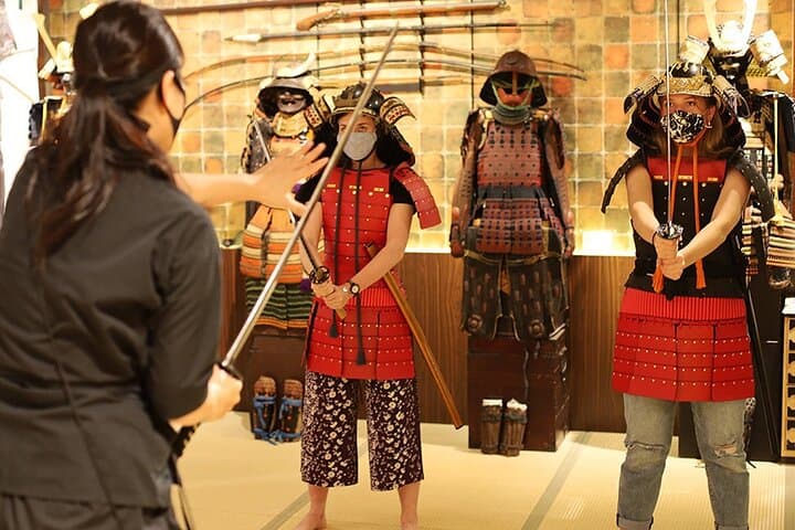 Tokyo 6-Hour Private Samurai & Ninja Walking Tour photo 3