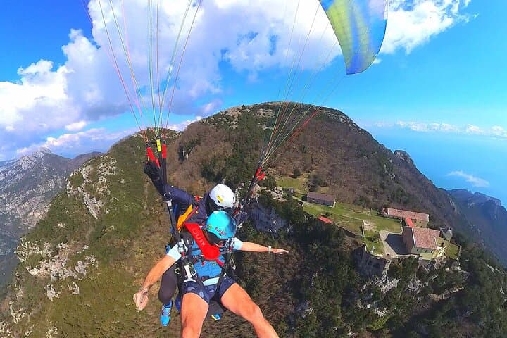 Maiori Hike & Fly: Tandem Paragliding from Monte Falerio Over the Amalfi Coast photo 5