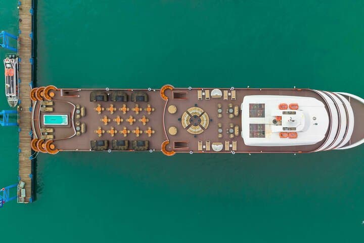 3-Day Boss Cruise: Explore Halong Bay from Hanoi