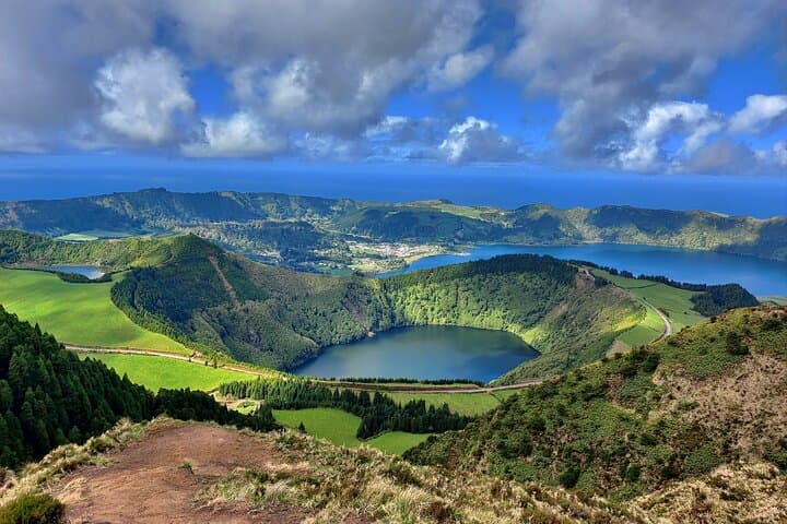 Hike Sete Cidades to Ferraria: Full-Day Volcanic Trail with Ocean Thermal Baths photo 2