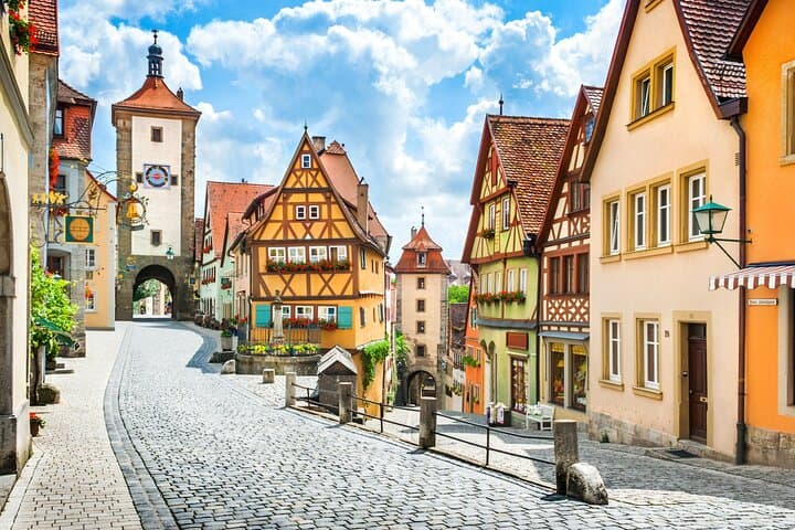 Private Day Tour from Munich to Rothenburg ob der Tauber and Romantic Franconian Towns