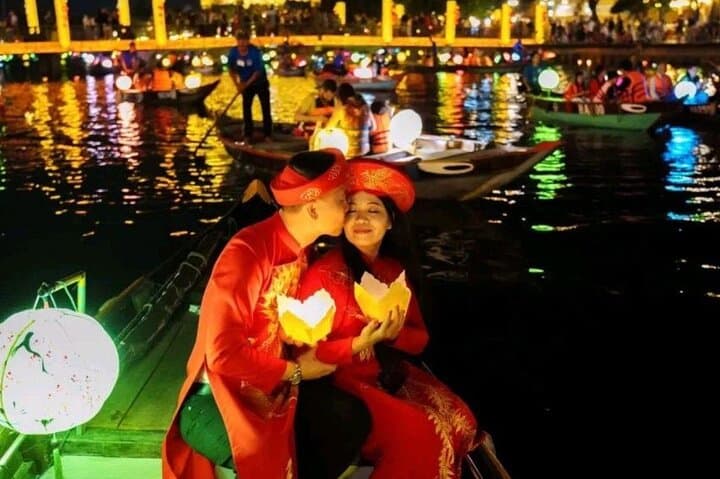Hoai River Lantern Boat Ride — Hoi An Night Cruise & Floating Lantern Release
