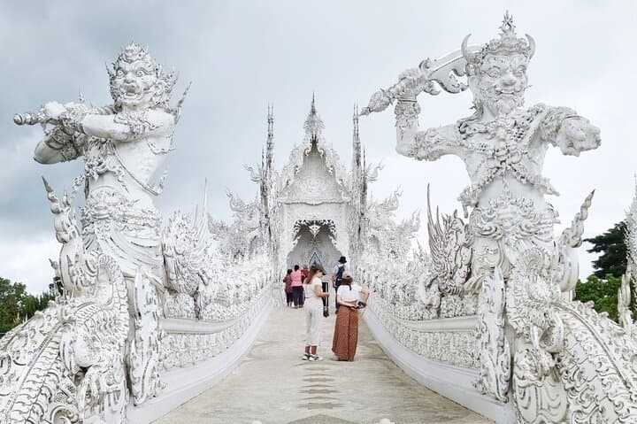 Chiang Rai Day Tour: White Temple, Golden Triangle & Mekong Boat Ride from Chiang Mai