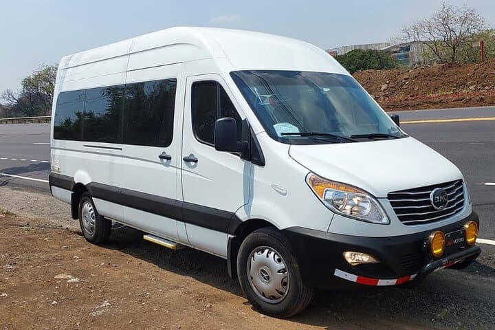 Private SJO to Monteverde Transfer — Reliable Shuttle Between San José and Santa Elena