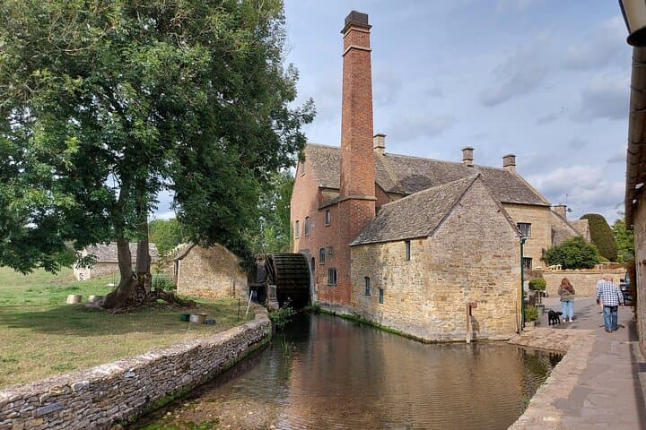 Private Cotswolds Day Tour from Oxford — Villages, Wool History & Countryside photo 3