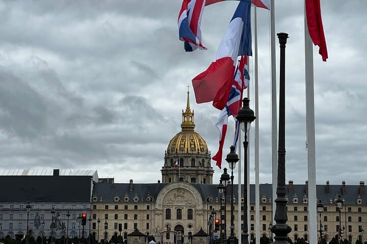 Private Paris monuments tour: Montmartre to the Eiffel Tower in 4 hours photo 4