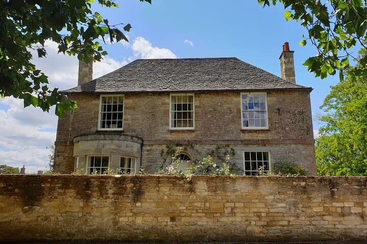 Downton Abbey Filming Locations Day Tour from Oxford — Private Cotswolds Drive photo 5