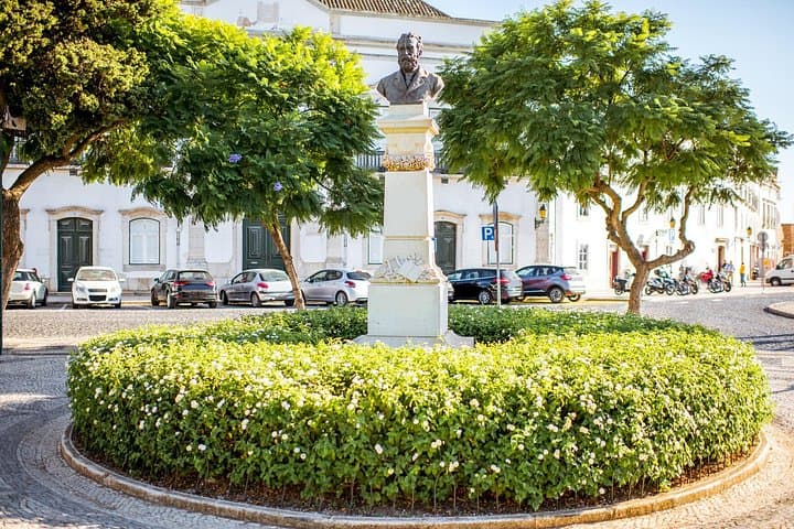 Romantic Faro Walking Tour — Old Town, Jardim Manuel Bívar & Chapel of Bones photo 2