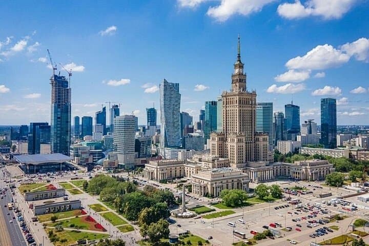 Warsaw Must-See Walking Tour — Royal Castle, Old Town & Vistula Views photo 2