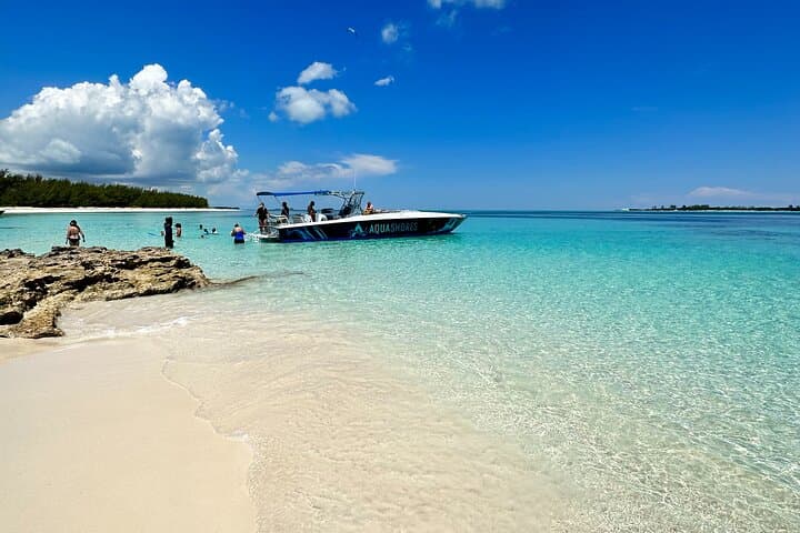 Nassau Island-Hopping by 45ft Powerboat: Snorkel Turtles, Sandy Cay & Beach Bar Lunch photo 4