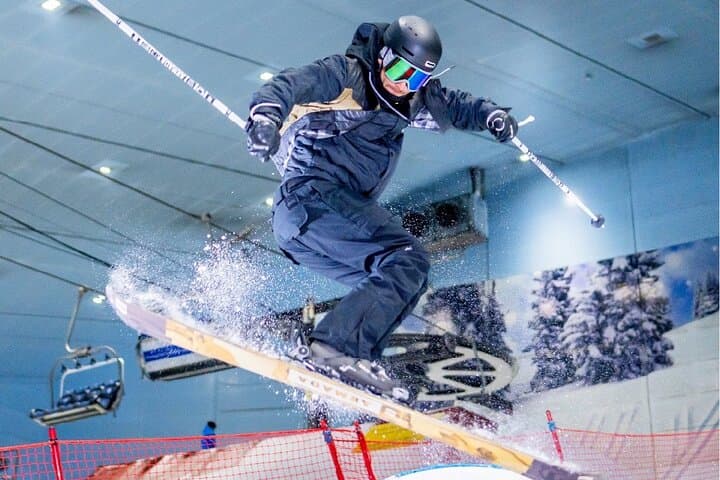 Ski Dubai Snow Park: Full-Day Indoor Skiing, Penguin Encounters & Snow Park Tips photo 6
