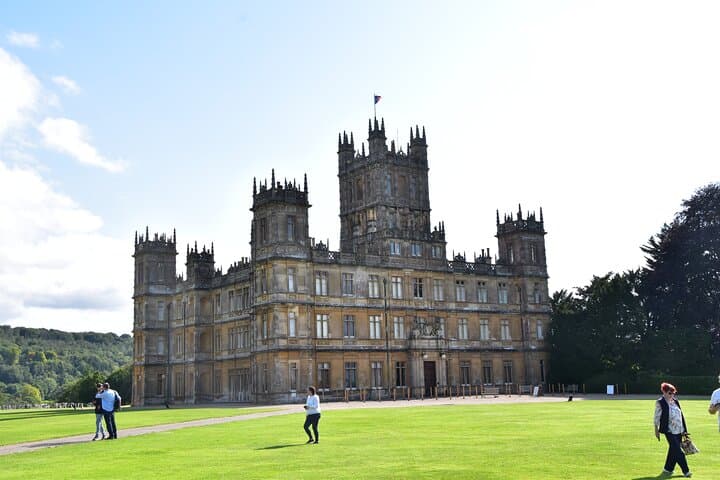 Private Downton Abbey Tour from Oxford to Highclere Castle & Bampton photo 6