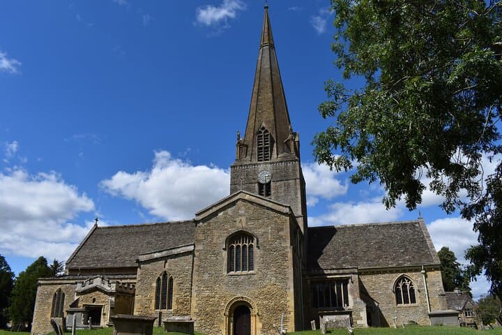 Private Downton Abbey Tour from Oxford to Highclere Castle & Bampton photo 3