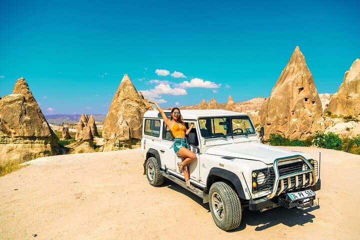 2.5-Hour Jeep Safari in Cappadocia from Göreme (Pickup Included)