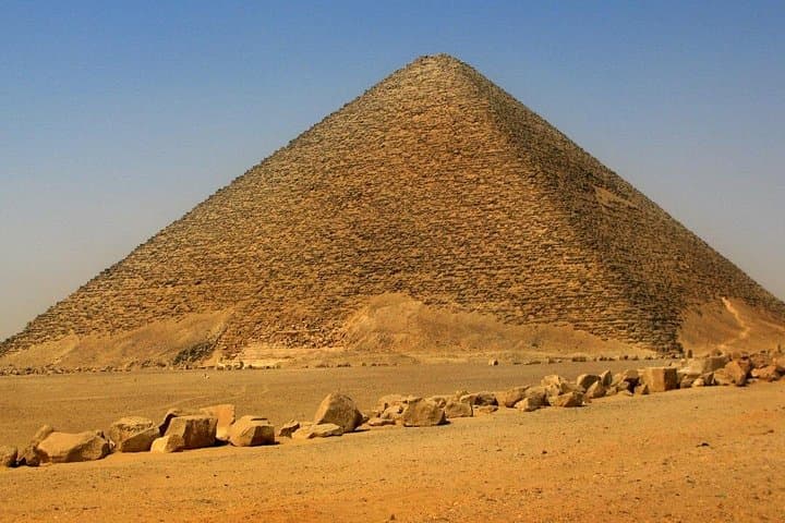 Hurghada to Cairo Day Trip by Flight — Pyramids, Egyptian Museum & Khan el-Khalili photo 3
