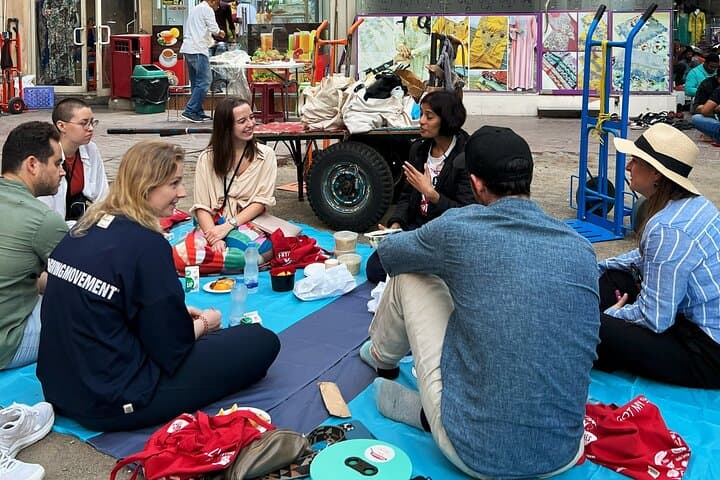 Dubai Souks Ramadan Iftar Tour: Deira Spice Souk, Abra Ride & Emirati Iftar