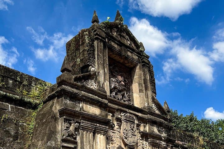 Private Manila Marvels Tour: Intramuros, Rizal Park & Binondo Photo Journey photo 4