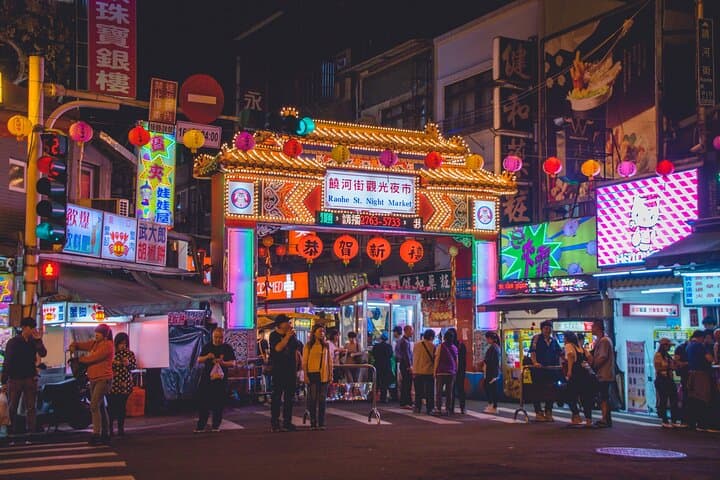 8-Day Private Taiwan Road Trip: Taroko Gorge, Sun Moon Lake & Alishan Sunrise